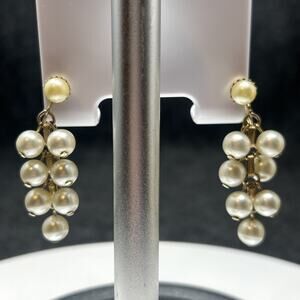Vintage Sarah Coventry Dangle Clip-On Earrings Faux Pearl Cluster Gold Tone
